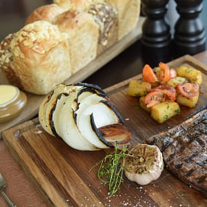 Food & Drink At Howdys Bar & Grill @ 5* Movenpick Grand Al Bustand Dubai