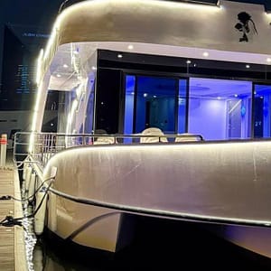 2-Hr Vip Marina Dhow Cruise With Dinner For 1