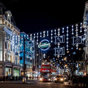 London Christmas Lights Bus Tour With Live Guide – Sightseeing and Tours London Christmas Lights Bus Tour With Live Guide Sightseeing and Tours