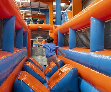 Air Maniax Marina Mall - Inflatable and Adventure Park Experiences