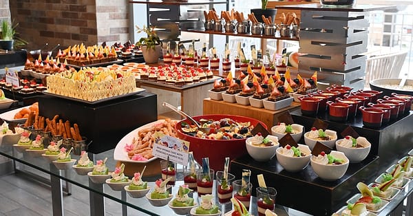 4* Saturday Brunch + Beverages, Live Stations & More: Child Or Adult Dubai - Image 2