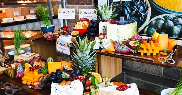 4* Saturday Brunch + Beverages, Live Stations & More: Child Or Adult Dubai - Image 3