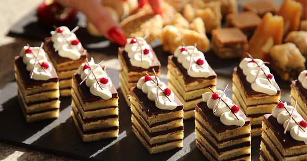 5* Daily Lunch Buffet With Beverages: Child (Aed 39), Adult (Aed 69) Dubai - Image 4