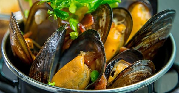 5* Saturday Brunch And: Child (Aed 137) Or Adult (Aed 274) Abu Dhabi - Image 11