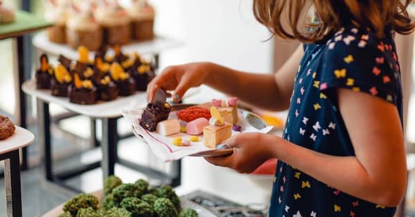 5* Saturday Brunch And: Child (Aed 137) Or Adult (Aed 274) Abu Dhabi - Image 6