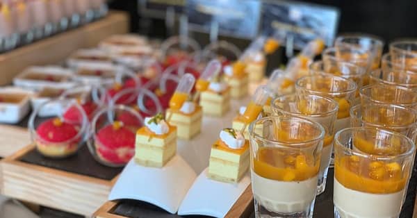 5* Saturday Brunch W/Optional Pool Access: Child Aed 75, Adult Aed 149 Abu Dhabi - Image 15