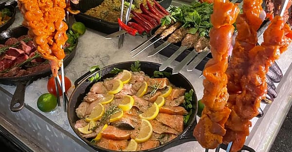 5* Seafood Theme Night Buffet W/Beverage For A Child Or Up To 4 Adults Abu Dhabi - Image 8