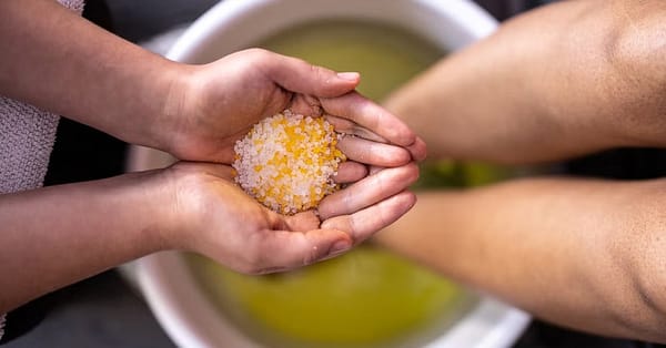 60-Minute Personalized Facial Or Full Body Coconut / Coffee Scrub Abu Dhabi - Image 2