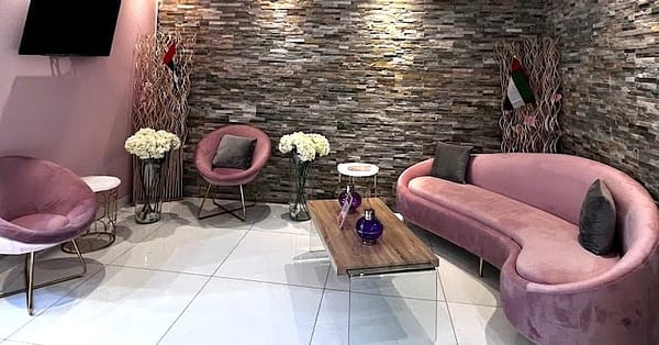 A Hair Wash, Blowdry, Haircuts, Hot Oil Treatment, Hairmask & More Dubai - Image 8