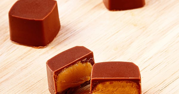 Aed 100 Towards Treats Boxes Dubai - Image 17