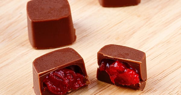 Aed 100 Towards Treats Boxes Dubai - Image 7