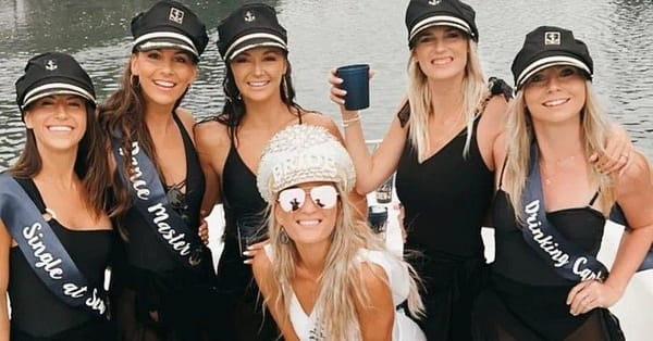 Birthday, Romantic, Bachelor/Bachelorette Party Decorations For Yachts Dubai - Image 12