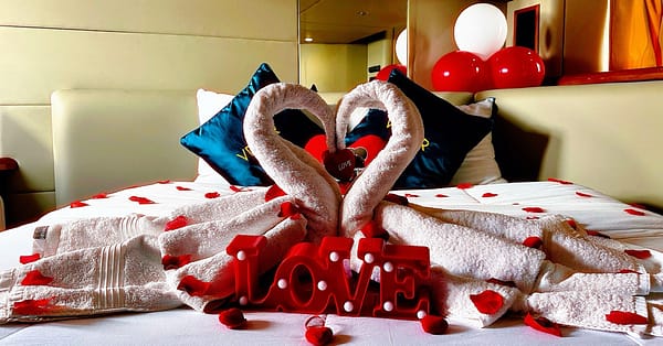 Birthday, Romantic, Bachelor/Bachelorette Party Decorations For Yachts Dubai - Image 9