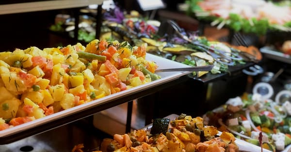 Breakfast Buffet With Refreshment And Pool Access Dubai - Image 2