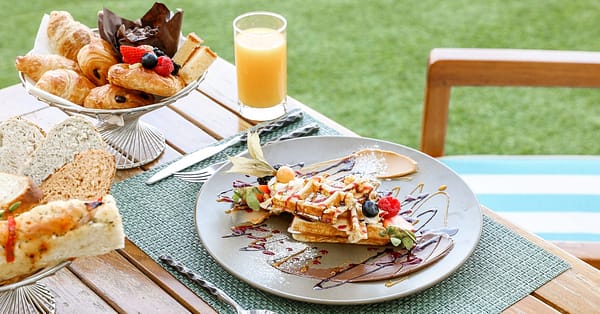 Breakfast With Pool Access For A Child And Adults! Dubai - Image 2