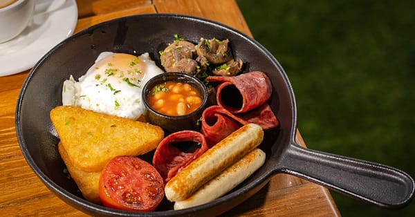 Breakfast With Pool Access For A Child And Adults! Dubai - Image 8