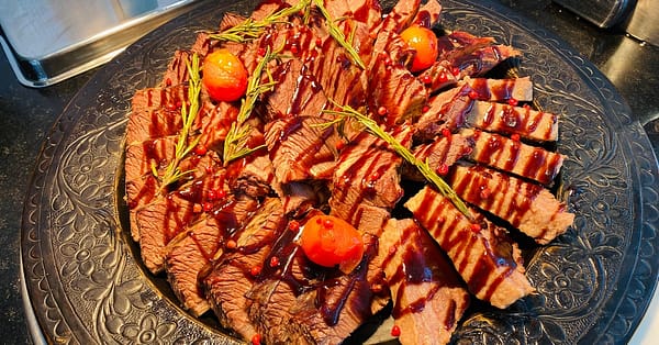 Buffet Breakfast & Juices For Child/Adult Or Lunch / Dinner For Adults Abu Dhabi - Image 9