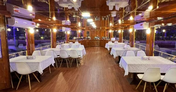 Canal Cruise Buffet Dinner Cruise For 1 Child Or 1, 2, Or 4 Adults Dubai - Image 9