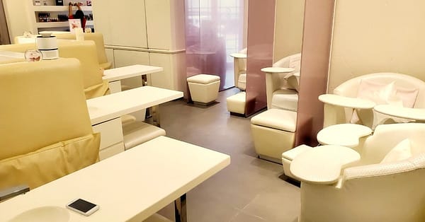 Choice-Of-Waxing At Colours Bar Ladies Salon Dubai - Image 2