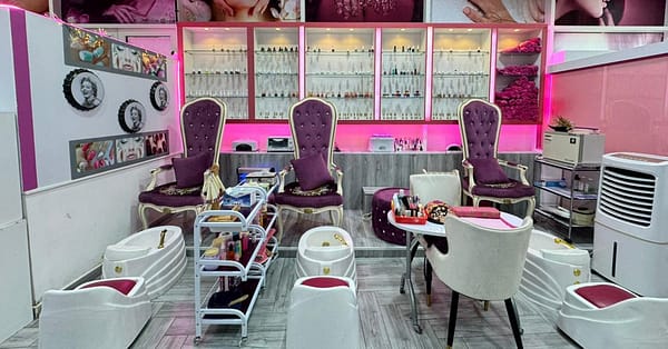 Classic And/Or Gel Manicure & Pedicure, Or Acrylic Nail Gel Extensions Dubai - Image 4