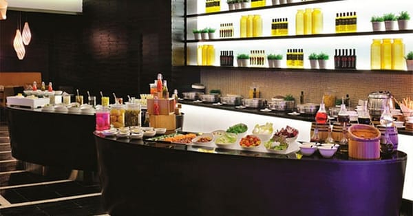 Dinner Buffet With Free-Flowing Beverages For 1 Child Or Upto 4 Adults Dubai - Image 3