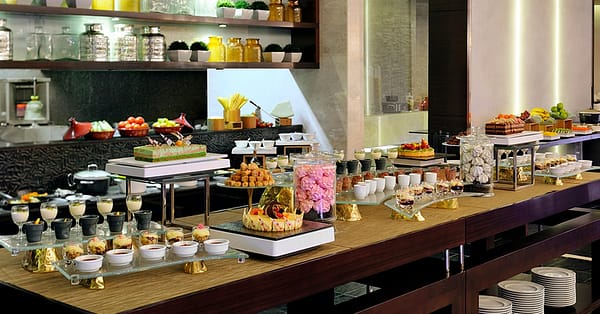 Dinner Buffet With Free-Flowing Beverages For 1 Child Or Upto 4 Adults Dubai - Image 4