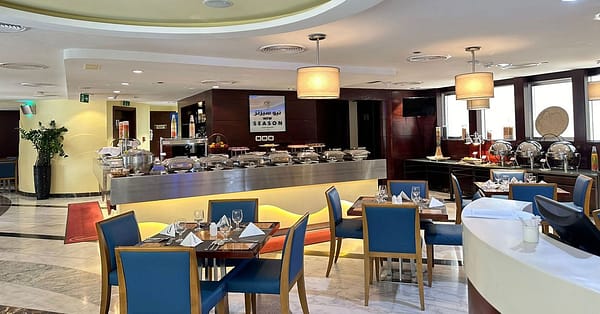Dinner Buffet With One Soft Beverage (Pool Access) Dubai - Image 4