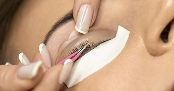 Eyelash Extensions Dubai - Image 2