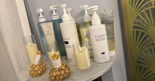 Get Manicure And Pedicure Services For Timeless Elegance! Dubai - Image 2
