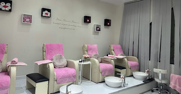 Get Smooth Skin With Waxing Sessions And Say Goodbye To Unwanted Hair! Abu Dhabi - Image 3