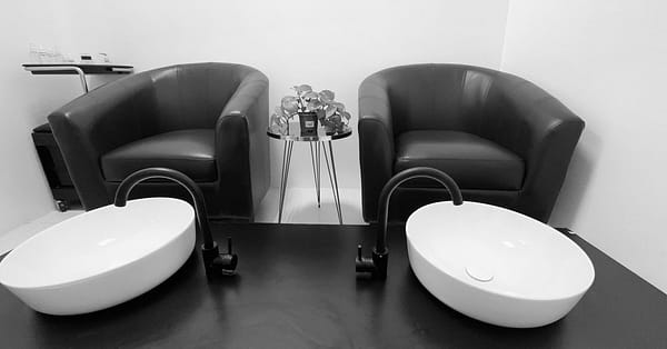 Glow Boosting One Or Two Sessions Of Hydra Facial With Rf Tightening Dubai - Image 3