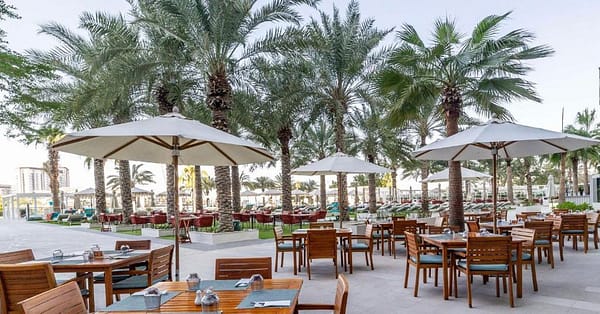 Have A Fun Saturday: Brunch With Pool And Beach Access Dubai - Image 4
