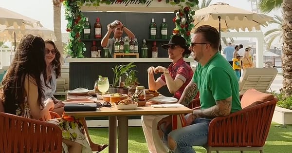 Have A Fun Saturday: Brunch With Pool And Beach Access Dubai - Image 5