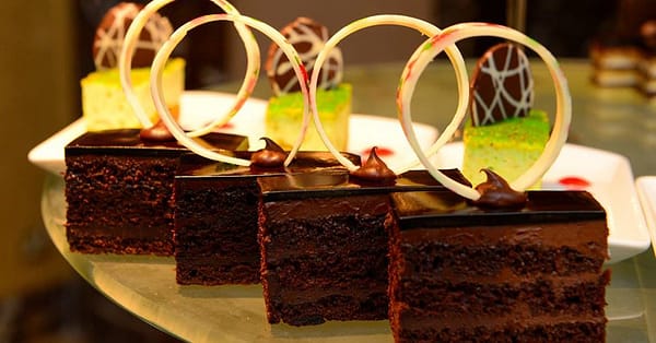 Indulge In A 5* Buffet With Beverages Child (59 Aed) Adult (108) Abu Dhabi - Image 5