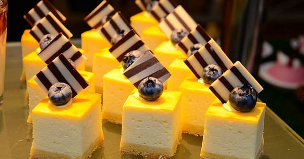 Indulge In A 5* Buffet With Beverages Child (59 Aed) Adult (108) Abu Dhabi - Image 7