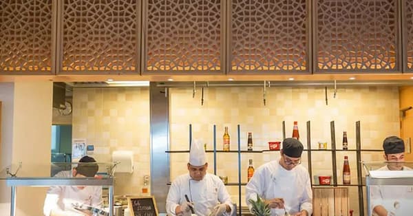 Lunch / Dinner Buffet With Soft Beverages Up To Four Adults Or A Child Abu Dhabi - Image 7