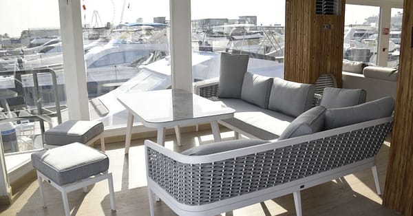2- Or 3-Hour Luxurious Private Yacht Up To 35 Passengers Dubai - Image 5