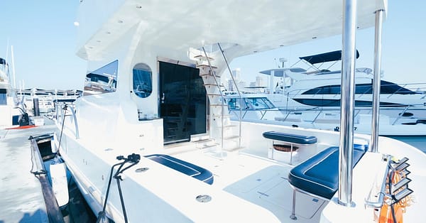 Luxury Yacht Rentals For 1-3 Hours Dubai - Image 10