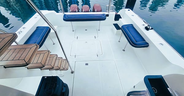 Luxury Yacht Rentals For 1-3 Hours Dubai - Image 7