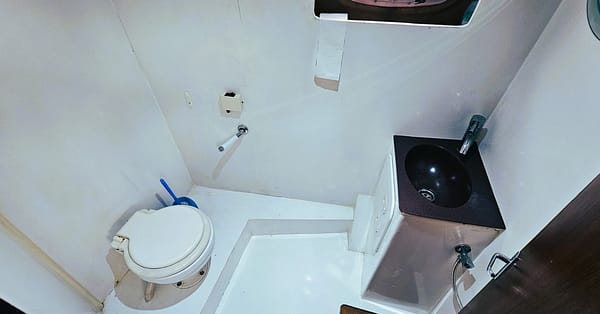 Luxury Yacht Rentals For 1-3 Hours Dubai - Image 8