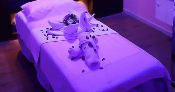 Men Or Women Spa Treatment With Manicure And Pedicure, And Blow-Dry Dubai - Image 11