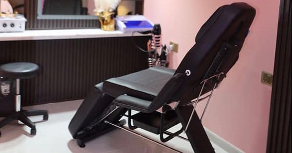 Men Or Women Spa Treatment With Manicure And Pedicure, And Blow-Dry Dubai - Image 3