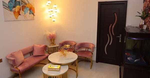 Men Or Women Spa Treatment With Manicure And Pedicure, And Blow-Dry Dubai - Image 7