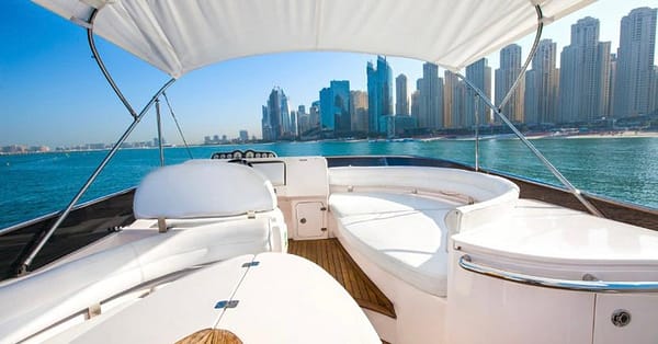 One-Hour Private Yacht Rental Dubai - Image 5