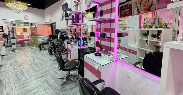 One Session Of Facial Clean Up, Royal Look Facial (24k Gold), And More Dubai - Image 5