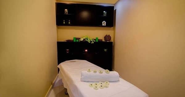 Waxing On Choice Of Area With Optional Threading Dubai - Image 5