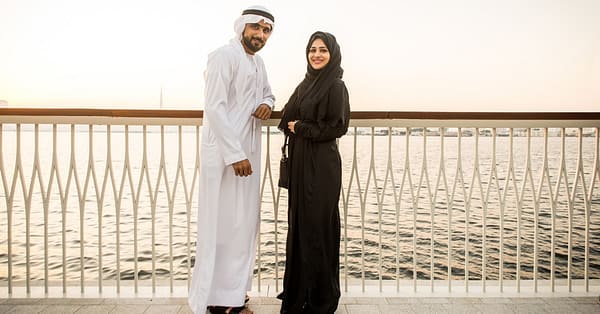 Photoshoot With Digital And/Or Printed Images (4"" X 6"") Dubai - Image 2