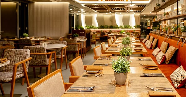 Premium 4* Dinner Buffet With Beverages For 1-4 Guests Dubai - Image 3