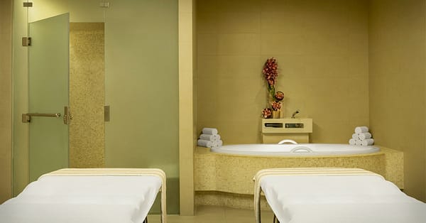 Steam & Locker Dubai