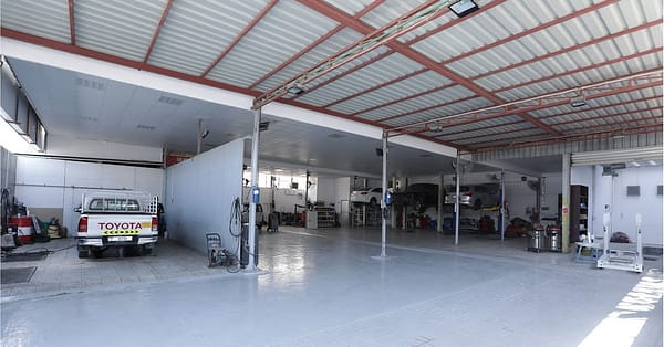 Restore W/ 1 Or 4 Alloy Rim Repairs Or 2 Or 4 Caliper Fancy Paint Dubai - Image 2